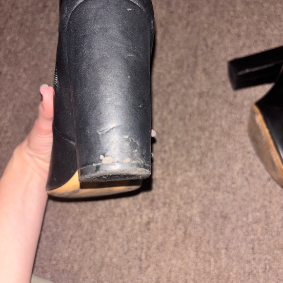 ALDO Booties - Picture 7 of 9